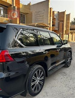 لكزس LX